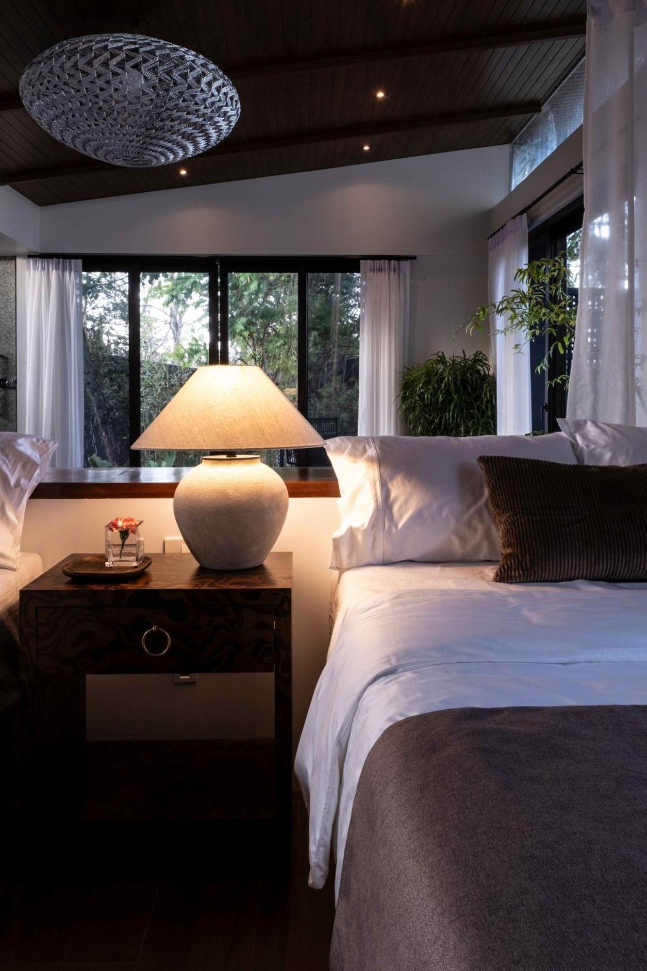 Ananda Cabin - Ezra Viniti Resort Tagaytay City ภายนอก รูปภาพ